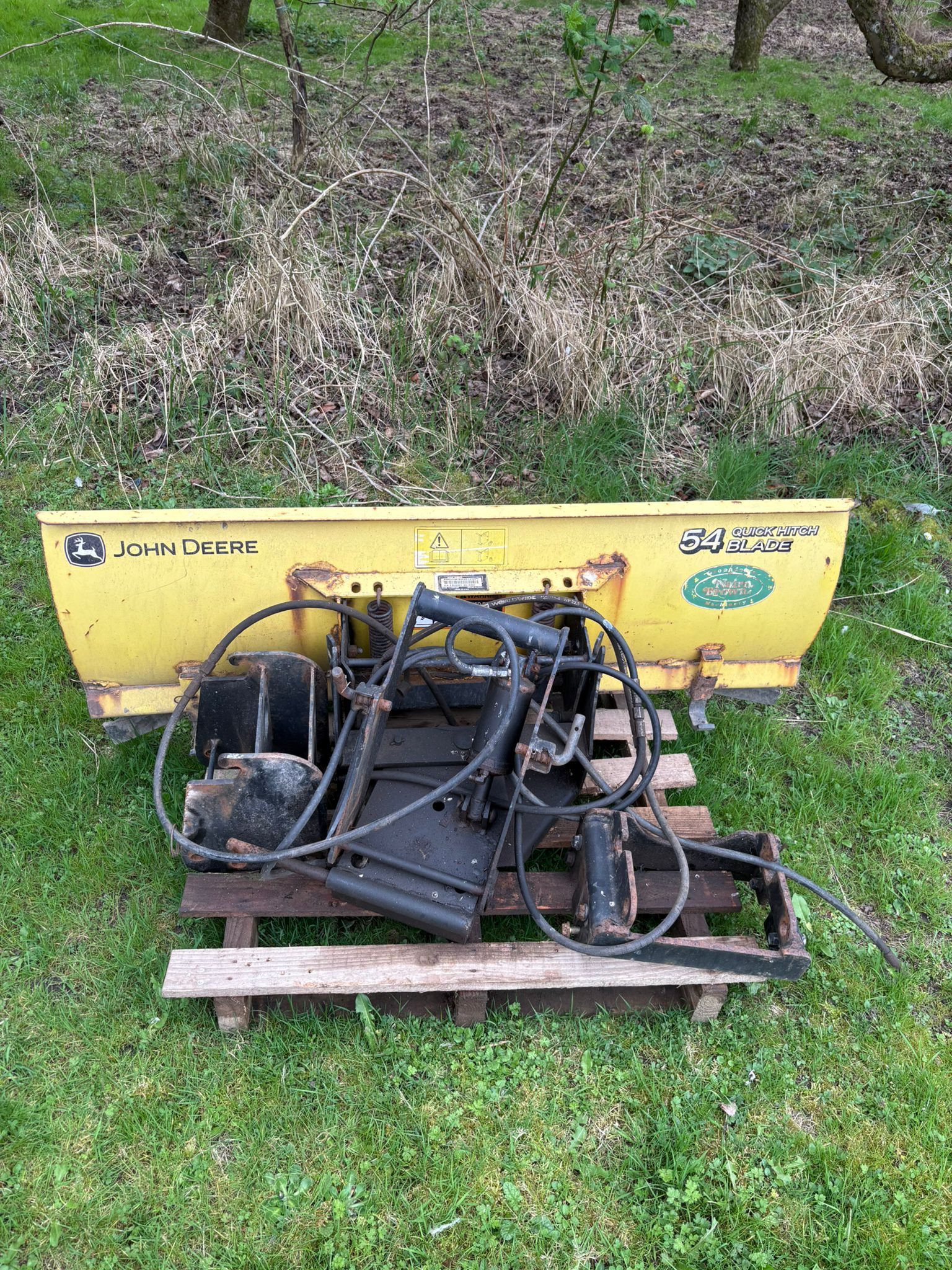 John Deere 54 Quick Hitch Blade photo 1