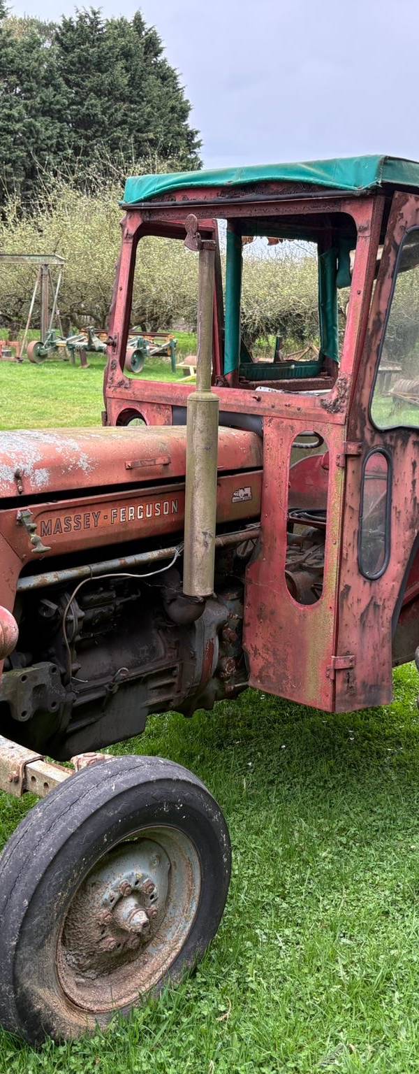 Massey Ferguson 65