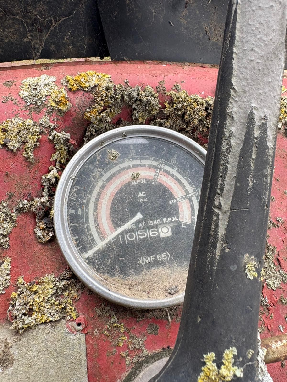 Massey Ferguson 65 photo 5