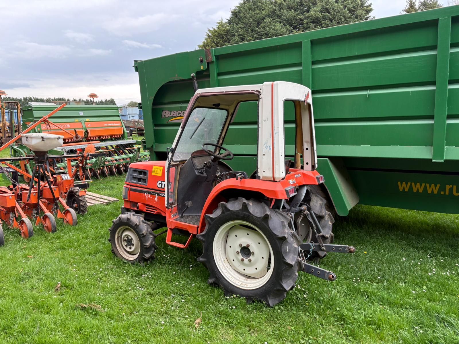 Kubota GT-3 photo 3