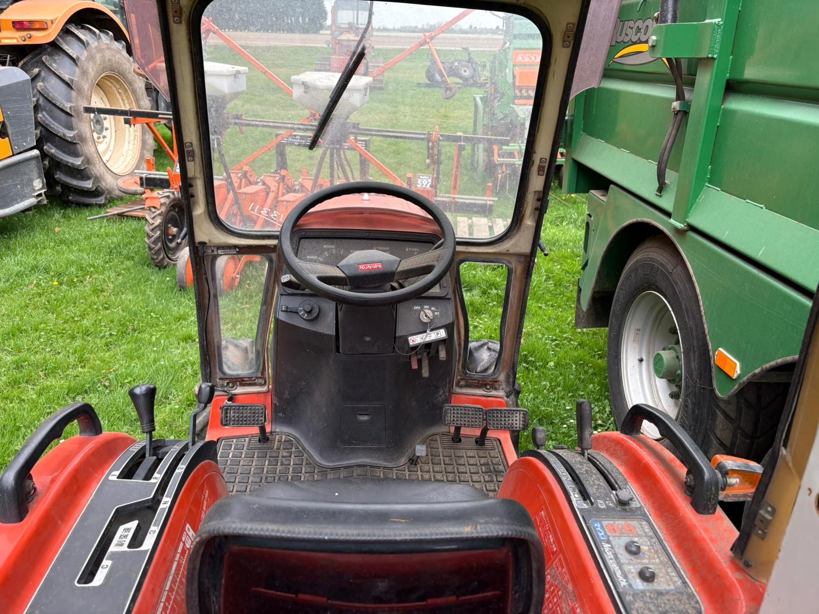 Kubota GT-3 photo 4