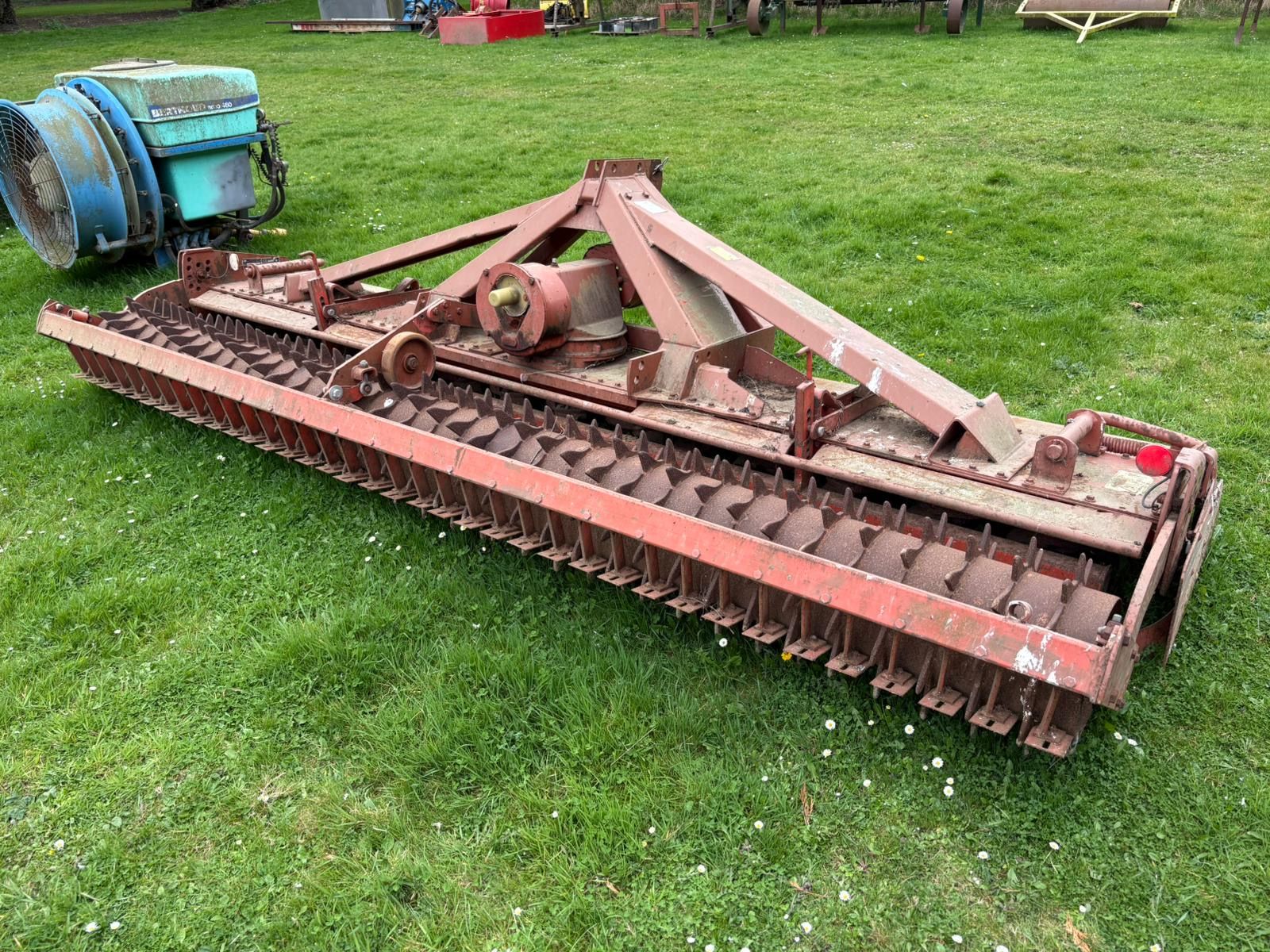 Kuhn HR Power Harrow photo 2